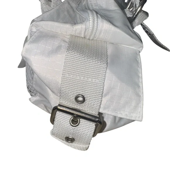 Stylish White Nylon Shoulder Bag - Picture 2 of 4